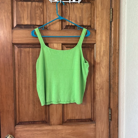 Halogen green tank top in Large - Picture 2 of 4